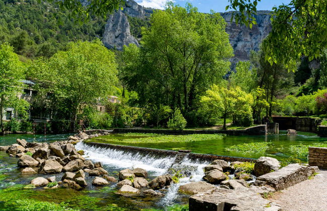 Roussillon, Lourmarin y Fontaine de Vaucluse + Mercado provenzal - Foto 5