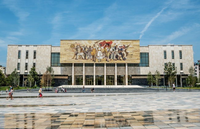 Tour of Communist Tirana - Photo 2