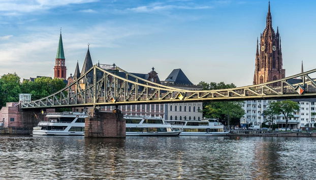 Frankfurt Boat Cruise - Photo 3