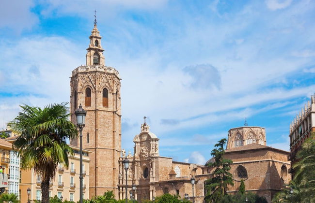 Valencia Bike Tour - Photo 2