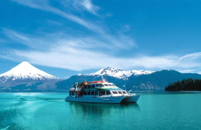 Andes Lakes and Peaks Crossing - Photo 4