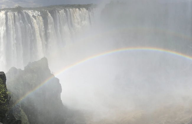 Trilha e tirolesa nas cataratas Victoria - Foto 4