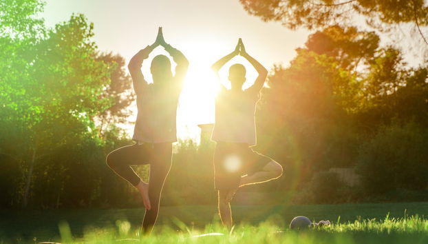Clase de yoga frente al Taj Mahal - Foto 3