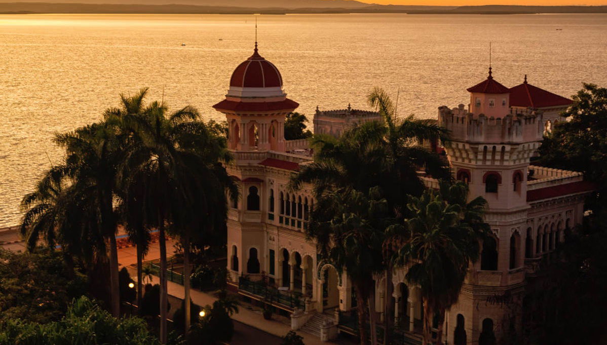 Cienfuegos Evening Tour with Dinner - Photo 1
