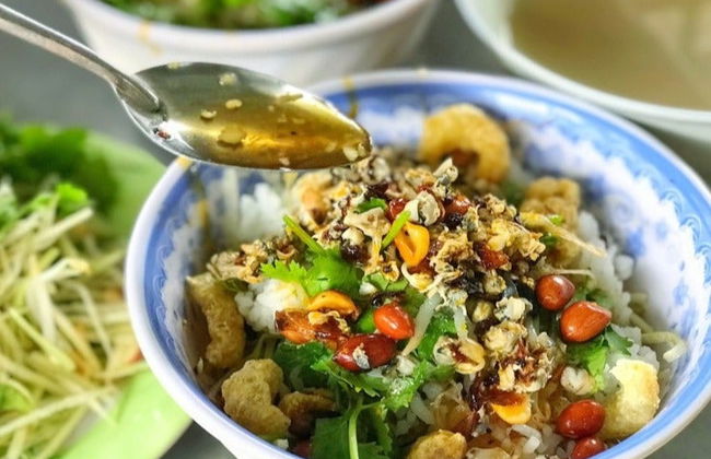 Hue Food Tour by Cyclo - Photo 2