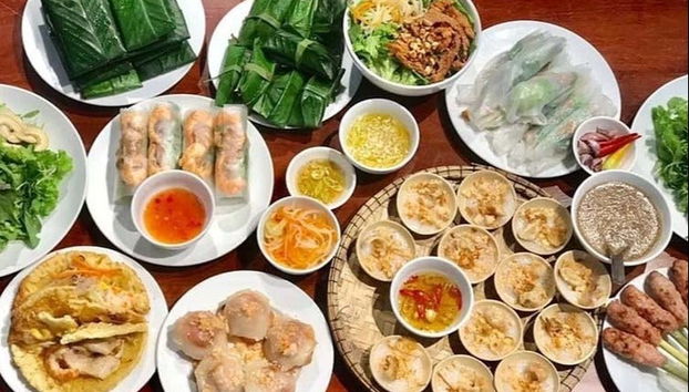 Hue Food Tour by Cyclo - Photo 3