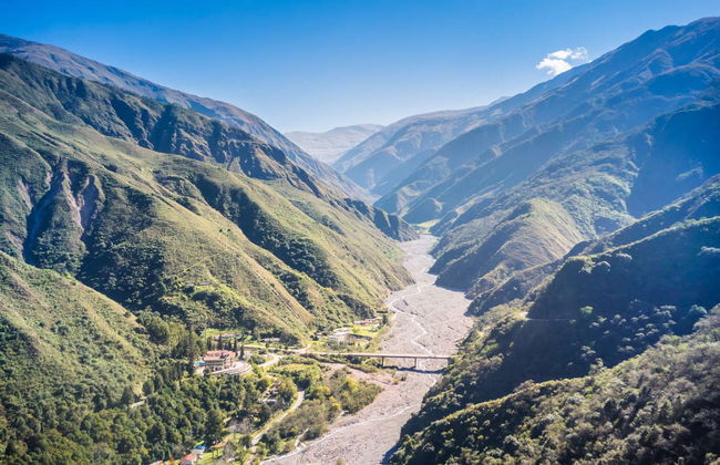 Termas de Reyes & Yala Lagoons Tour - Foto 1