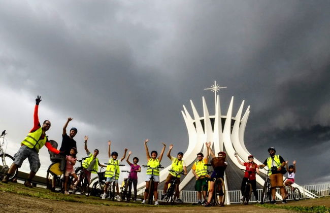 Brasilia Bike Tour - Photo 2