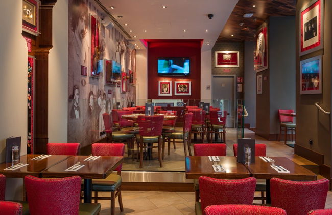 Hard Rock Cafe Viena sin colas - Foto 3