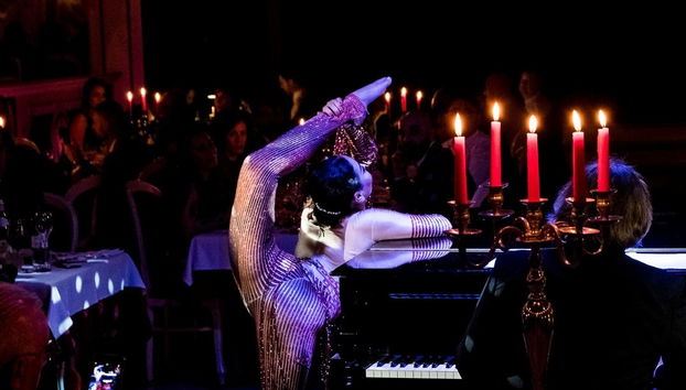 Jantar de luxo com espetáculo de cabaré em Avanspettacolo Venecia - Foto 4