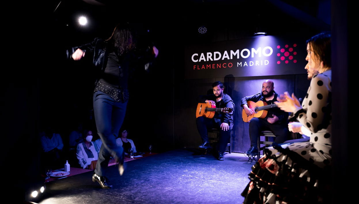 Flamenco Show in Cardamomo Tablao - Photo 1