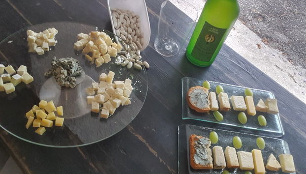 Degustación de sidra y quesos en Cuevas del Agua - Photo 2