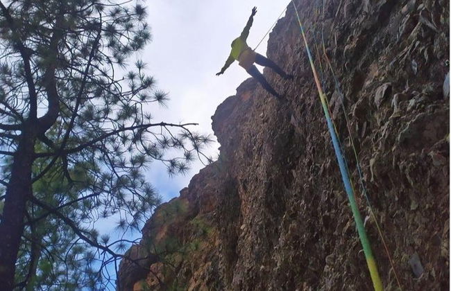 Escalada junto al Roque Nublo al atardecer - Foto 4