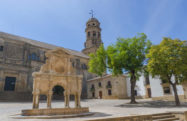 Baeza Sightseeing Tour - Photo 3