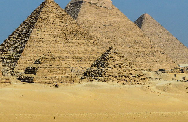Escursione alle piramidi di Giza e al Museo Egizio del Cairo in aereo - Foto 8