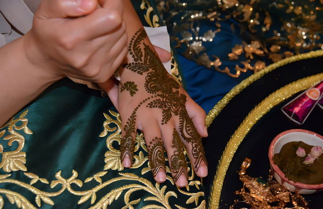 Moroccan Henna Experience + Lunch or Dinner - Foto 8