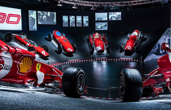 Entrada al Museo Ferrari - Foto 4