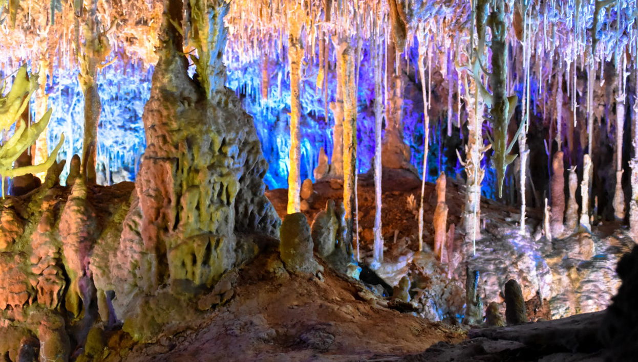 Excursión a las cuevas del Hams y Dinosaurland - Foto 1