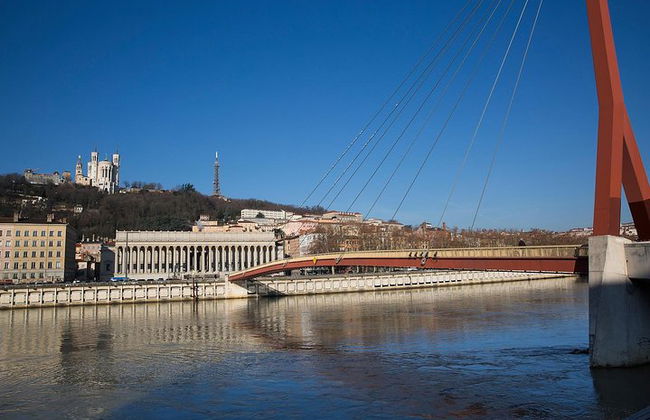 Traslado privado desde el puerto de LYON a las estaciones de tren de Lyon - Foto 5