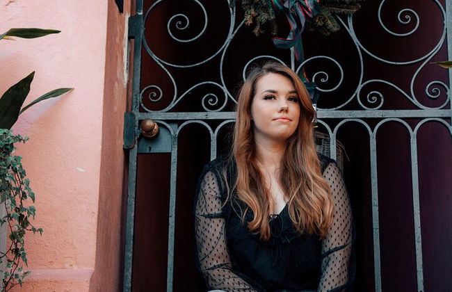 Private Professional Photoshoot in Tybee Island - Photo 17