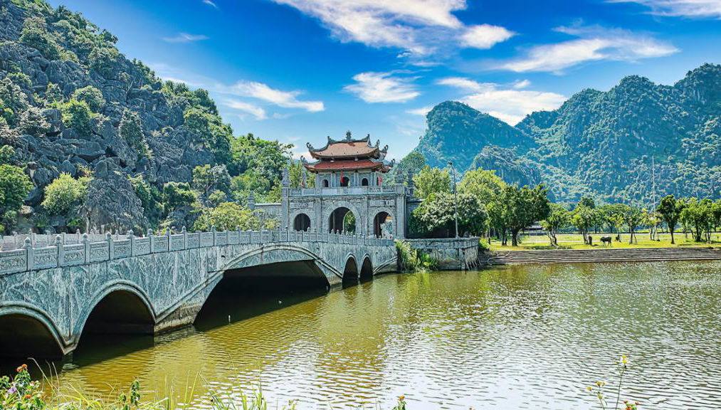 Hoa Lu e Tam Coc - Tour de Dia Inteiro em Grupo Pequeno - Foto 1