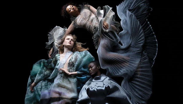 Visit the Iris van Herpen exhibition