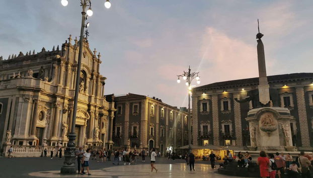Catania Guided Tour & Wine Tasting - Foto 3