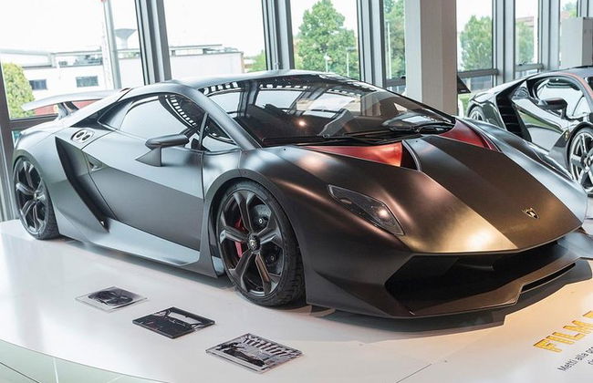 Ferrari & Lamborghini Private Day Tour with Lunch - Foto 4