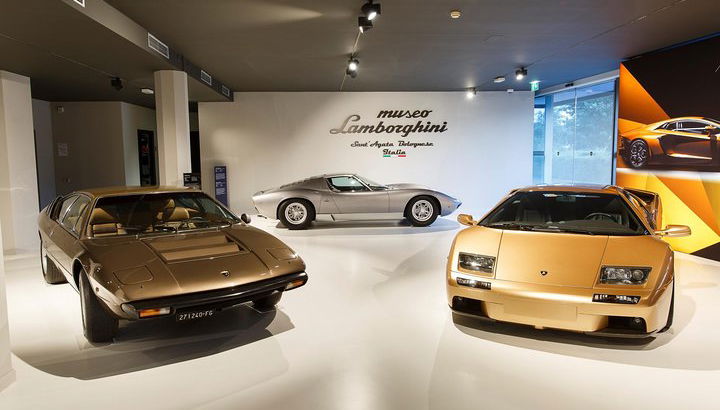 Journée privée Ferrari et Lamborghini avec déjeuner - Photo 1