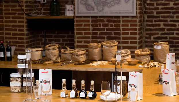 Vermouth Class - creazione di vermouth e degustazione prodotti Martini - Foto 2