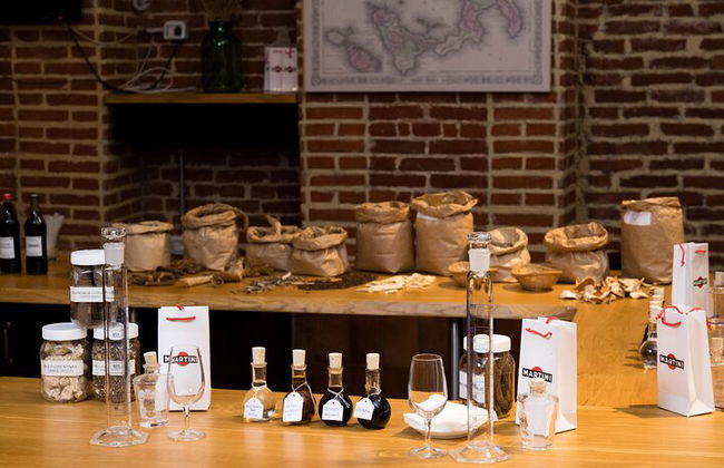 Vermouth Class - creazione di vermouth e degustazione prodotti Martini - Foto 2