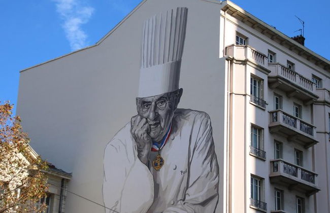 Visite de dégustation de plats au marché privé du matin de Lyon dans les Halles Paul Bocuse - Photo 2
