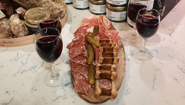 Visite de dégustation de plats au marché privé du matin de Lyon dans les Halles Paul Bocuse - Photo 5