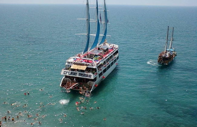 Fête sur un bateau à Alanya - Photo 7