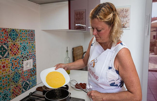 Visita al Mercado Local y Clase de Cocina Privada - Foto 8