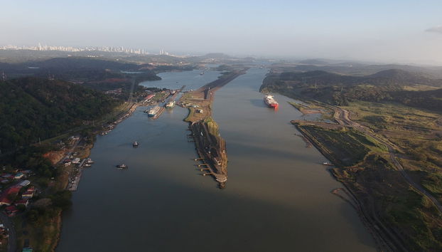 Tour del canal de Panamá - Foto 4