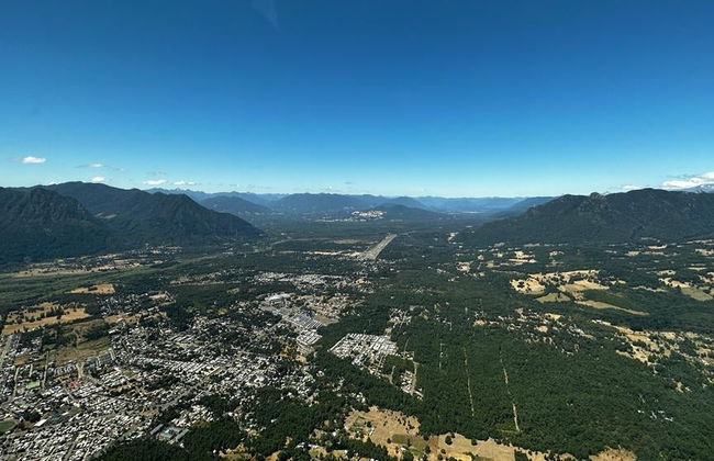 Paseo en helicóptero por Pucón y el volcán Villarrica - Foto 2