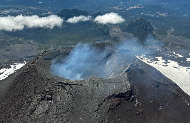 Paseo en helicóptero por Pucón y el volcán Villarrica - Foto 4