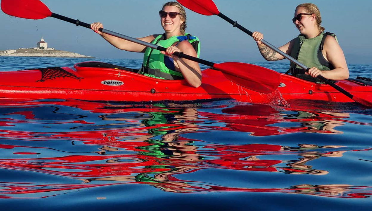 Balade en kayak autour des îles Infernales - Photo 1