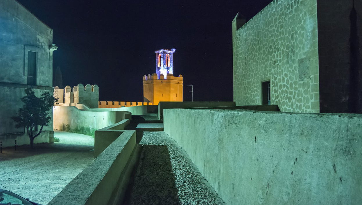 Tour de los misterios y leyendas de Badajoz - Foto 1