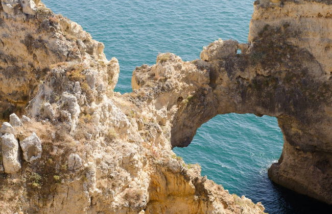 Paseo en barco por las cuevas de Ponta da Piedade - Foto 6