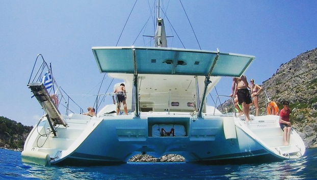 Passeio de catamarã com almoço - Foto 2