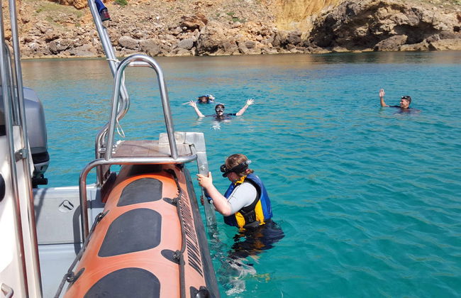 Snorkel en la Reserva Marina del Norte de Menorca - Foto 2