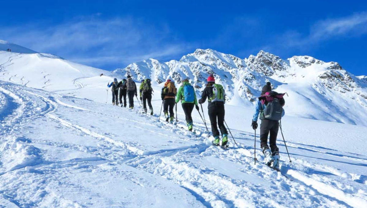 Escursione privata di 4 giorni alla stazione sciistica di Dizin - Foto 1