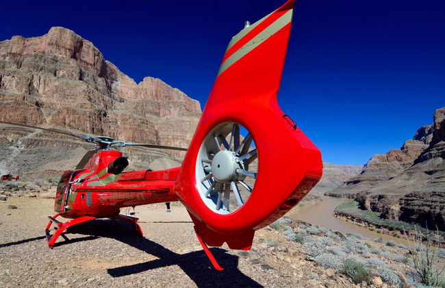 Grand Canyon West Helicopter + Boat Ride - Foto 2