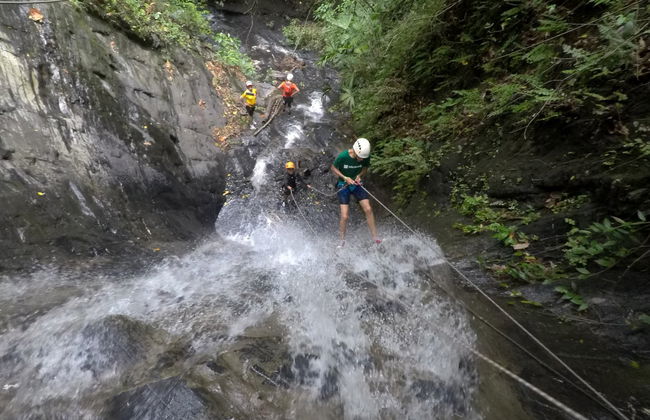 Canyoning + Ziplining in Útica - Photo 5