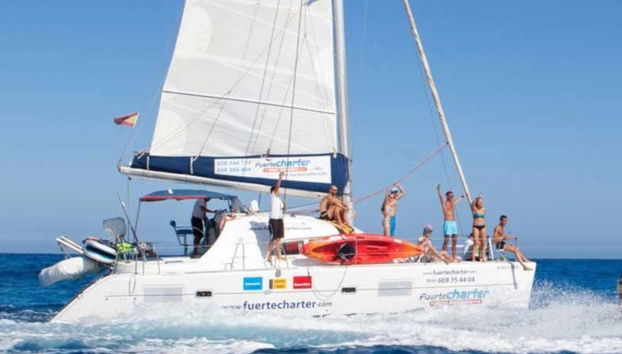 Lobos Island Catamaran Day Trip - Foto 4