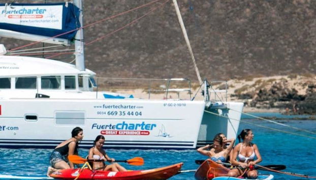 Lobos Island Catamaran Day Trip - Foto 3