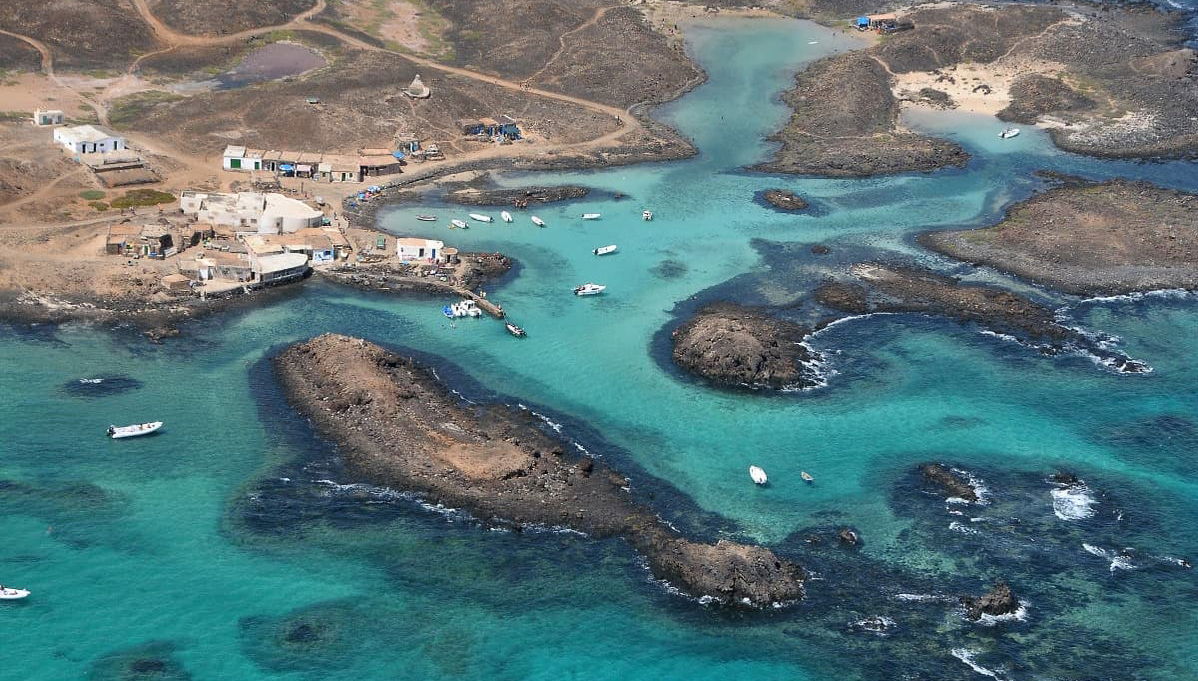 Giro in barca con avvistamento di cetacei da Corralejo - Foto 1