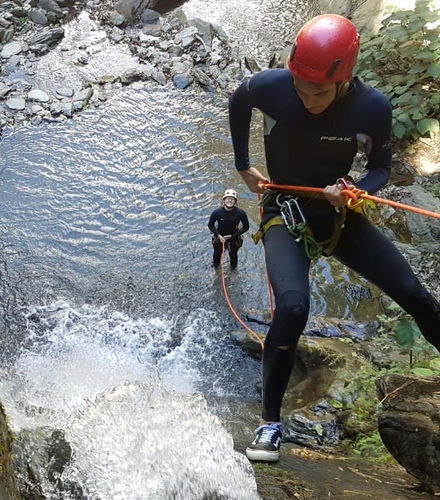 Foto de Rápel en el cañón del Secreto y cueva del Mohán